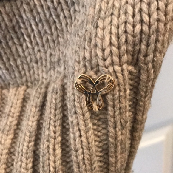 GUC  TNA knit zip up - Picture 5 of 6